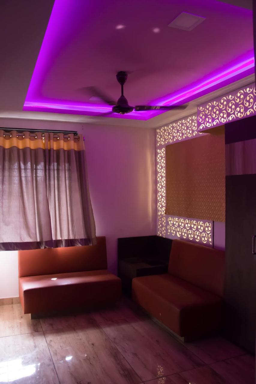 Hotel Shree Palace And Restaurant Ratlam ภายนอก รูปภาพ