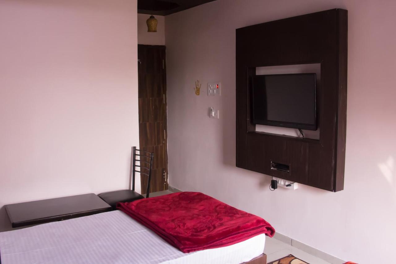 Hotel Shree Palace And Restaurant Ratlam ภายนอก รูปภาพ