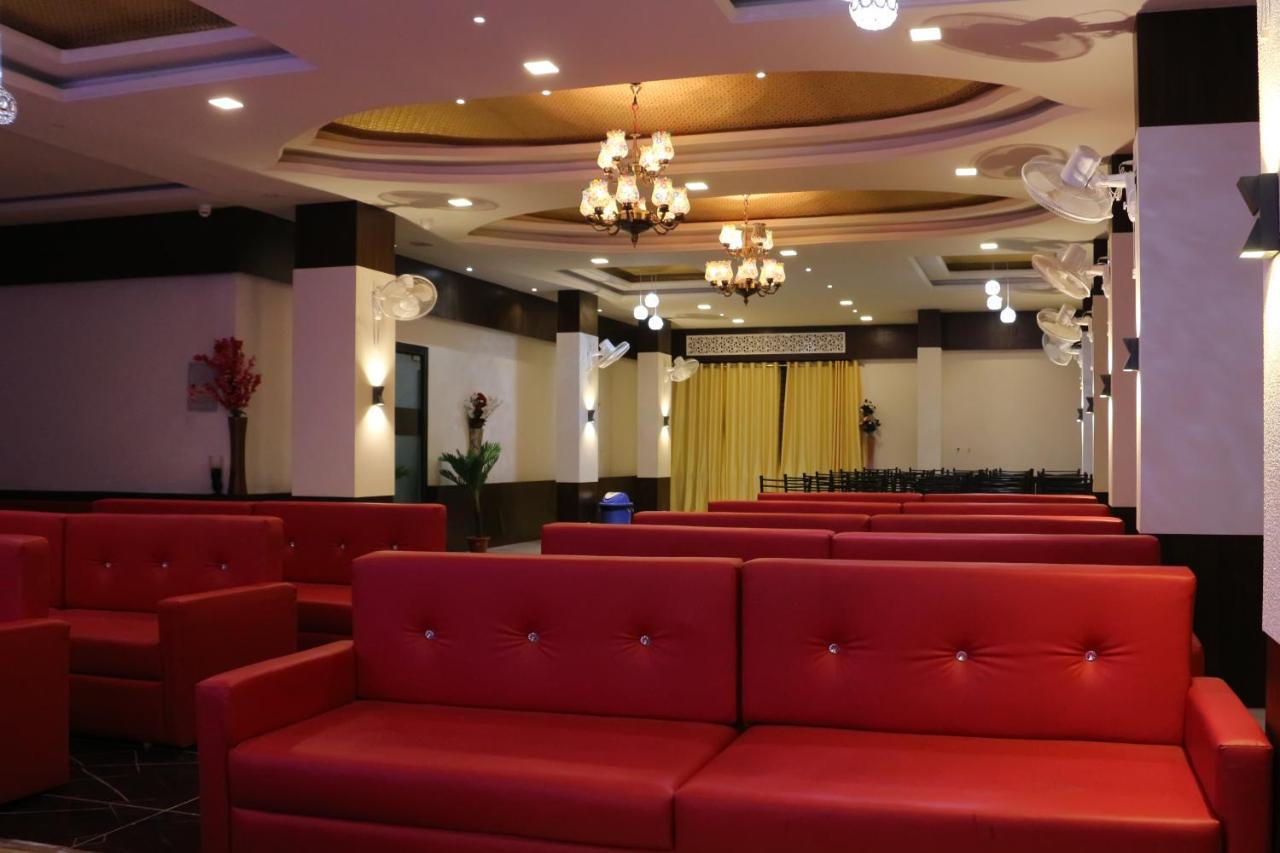 Hotel Shree Palace And Restaurant Ratlam ภายนอก รูปภาพ